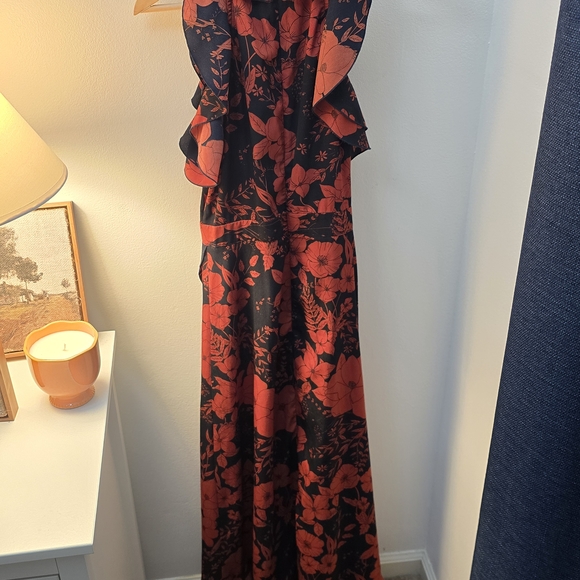 PrettyLittleThing Red and Black Floral Dress - Picture 7 of 7